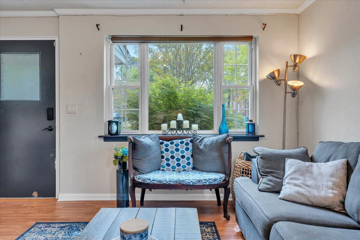 422 Arbor AVE SE - Photo 8