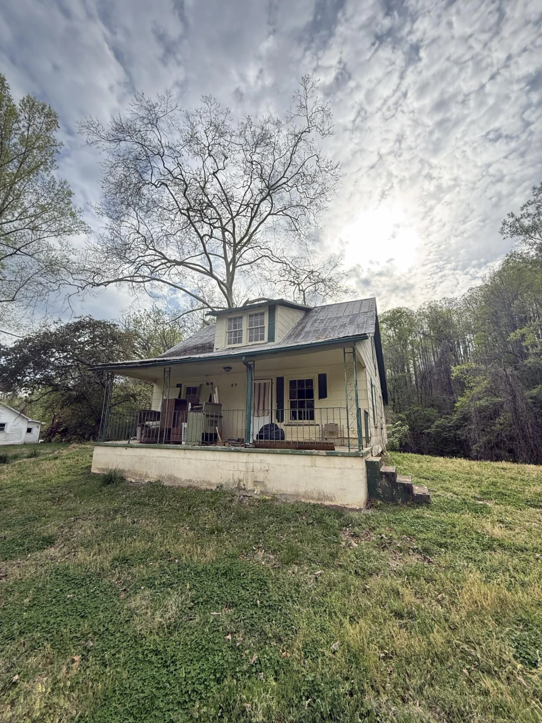 479 Trenthill DR - Photo 2