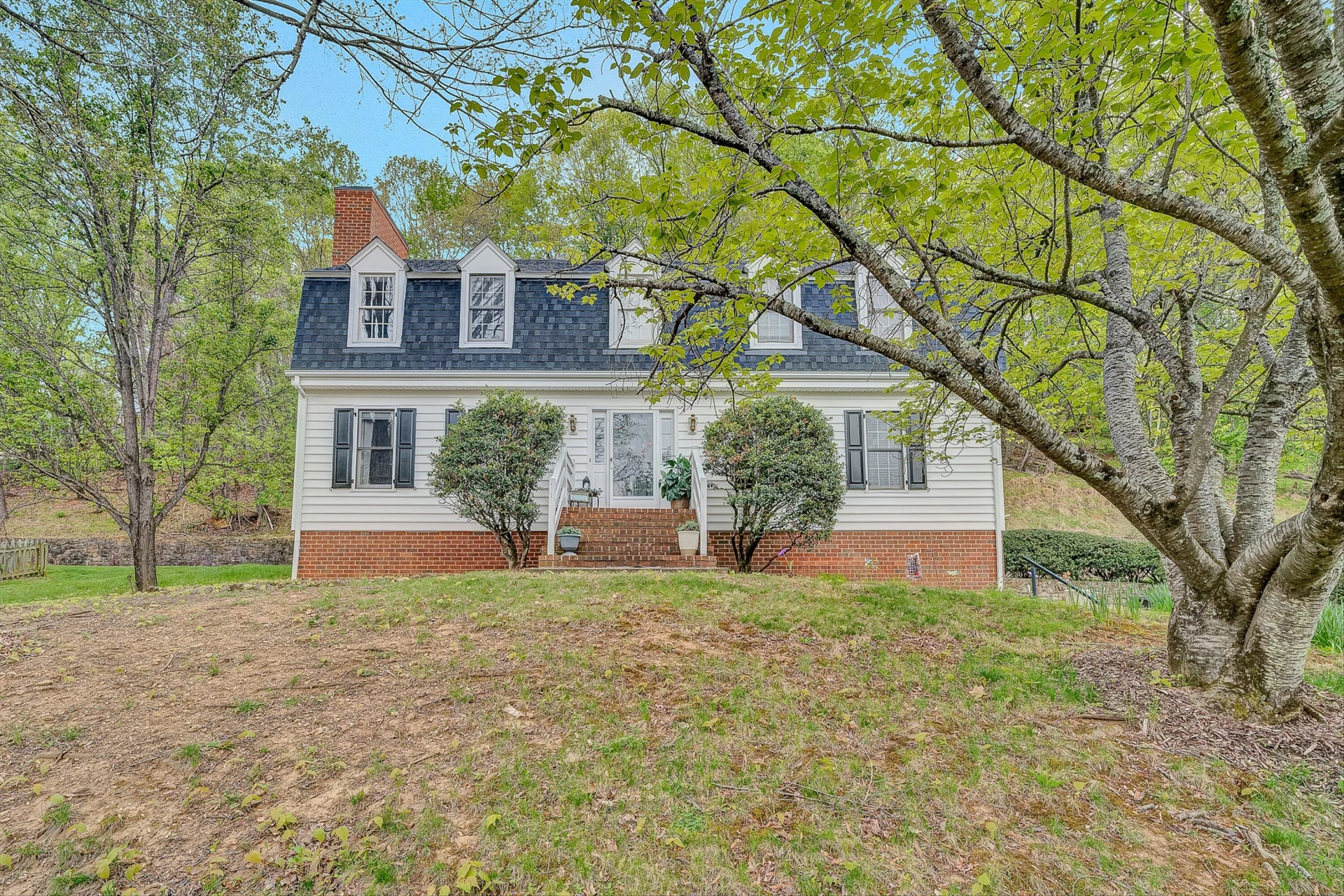 5356 Canter DR
