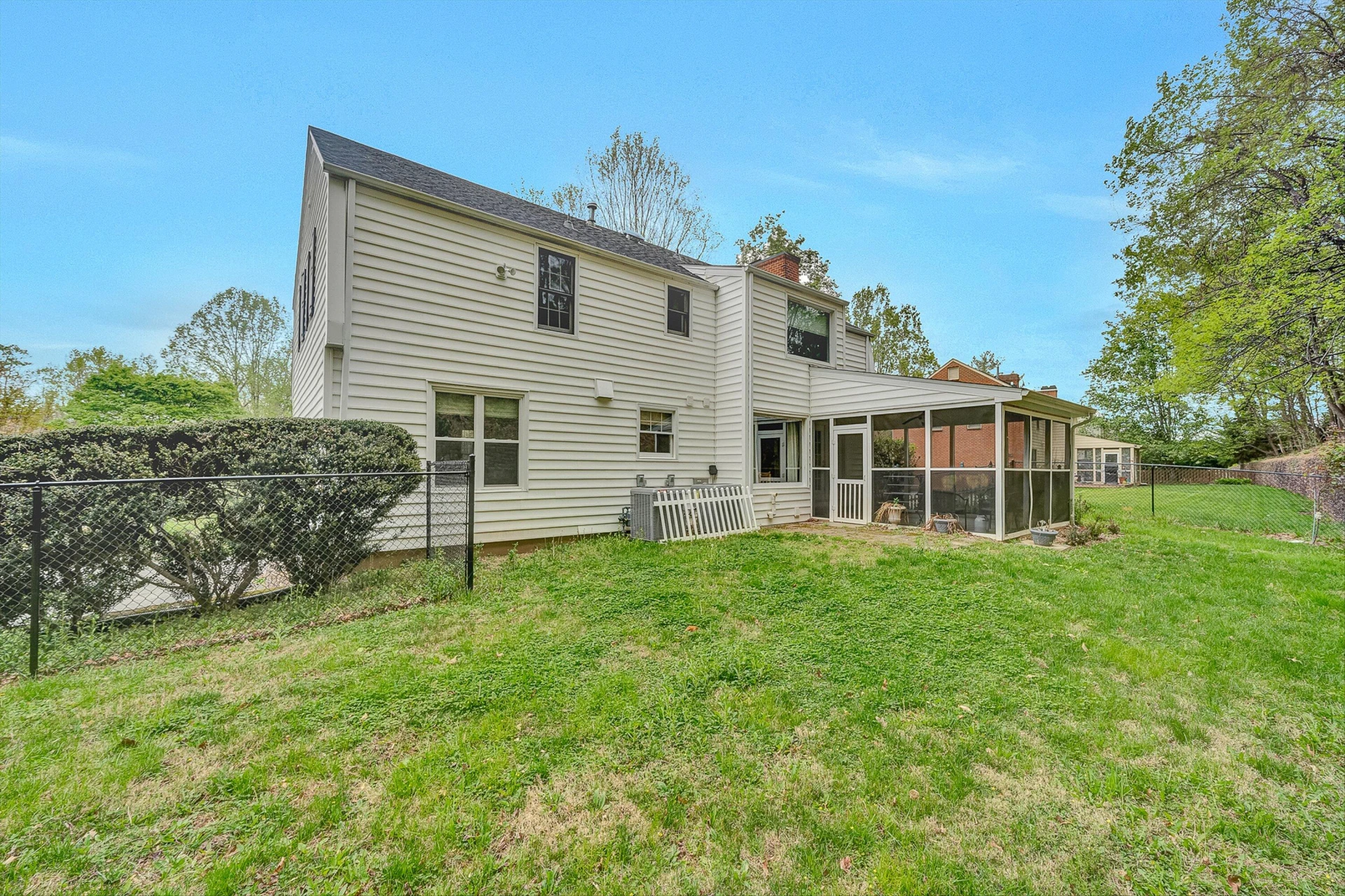 5356 Canter DR - Photo 3