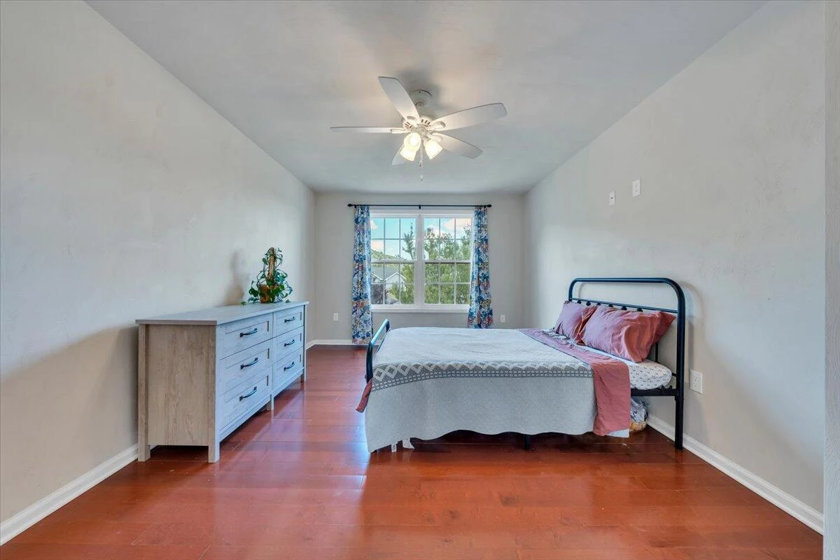 2722 Paddington Station LN - Photo 18