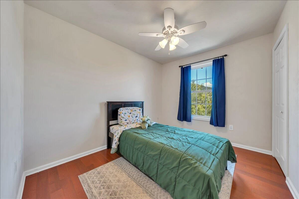 2722 Paddington Station LN - Photo 24