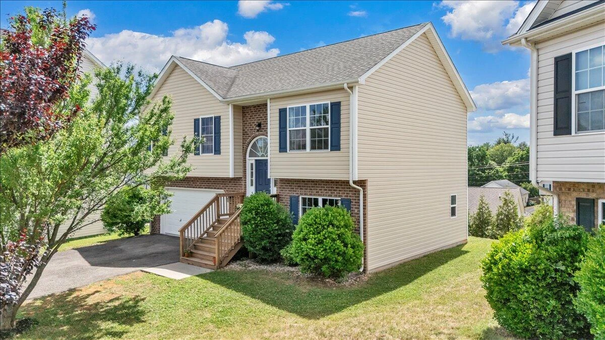 2722 Paddington Station LN - Photo 53