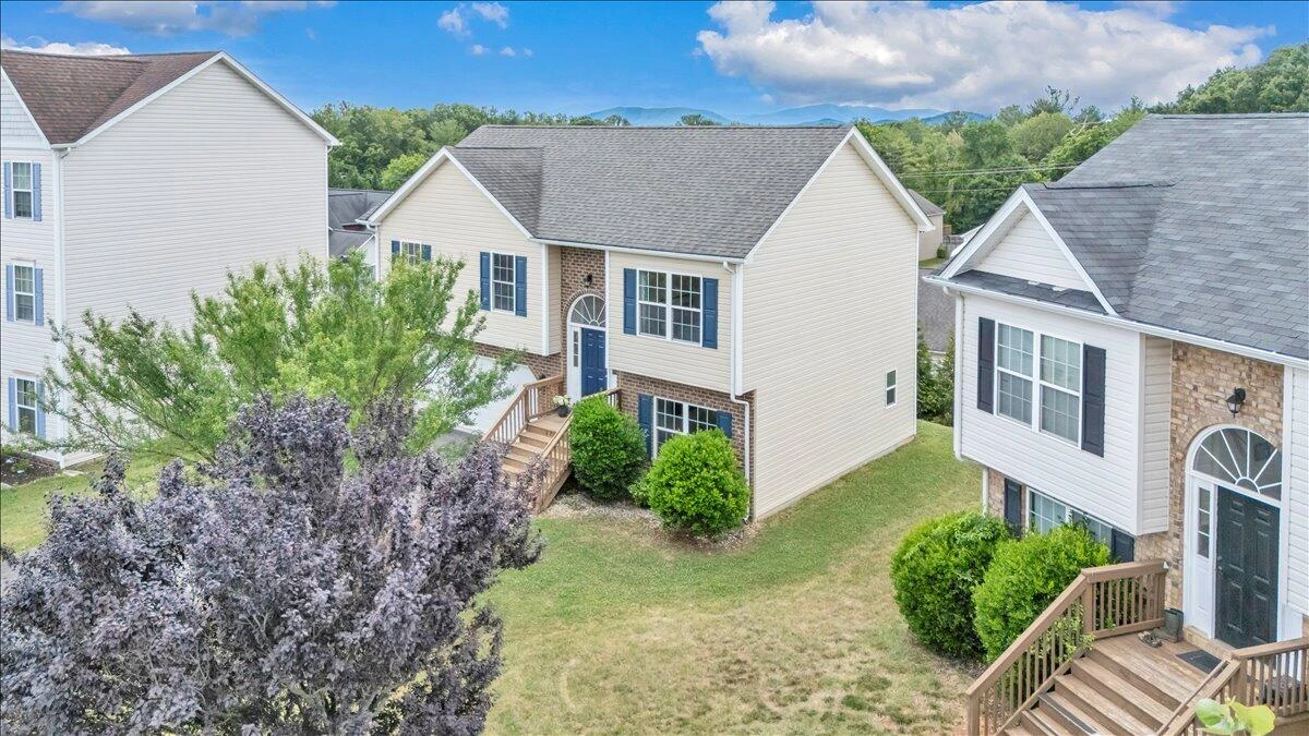 2722 Paddington Station LN - Photo 54