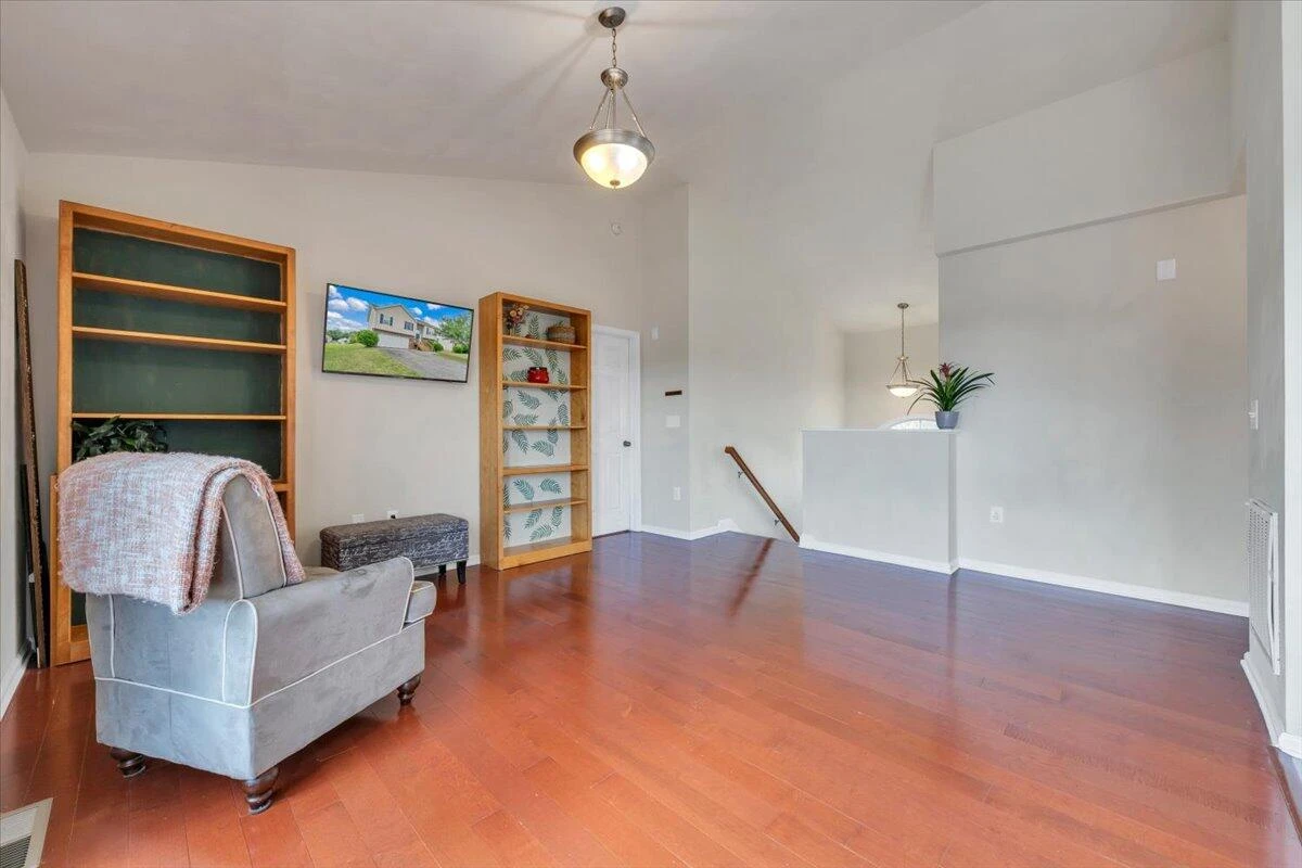 2722 Paddington Station LN - Photo 8