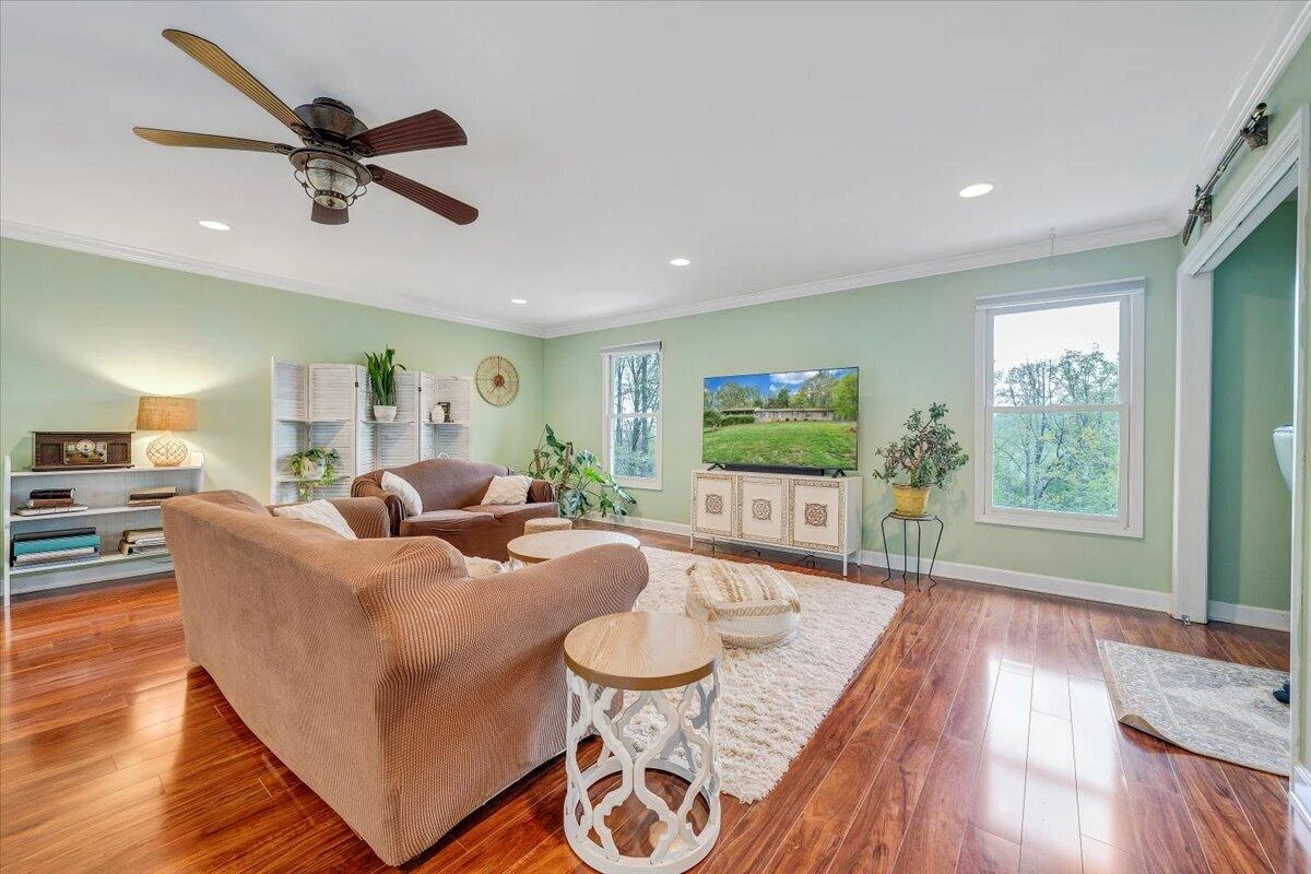 856 Ridge Mountain DR - Photo 20
