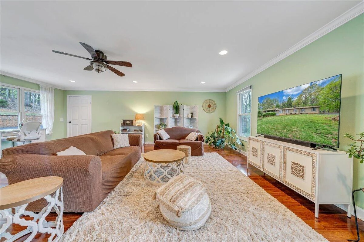 856 Ridge Mountain DR - Photo 21