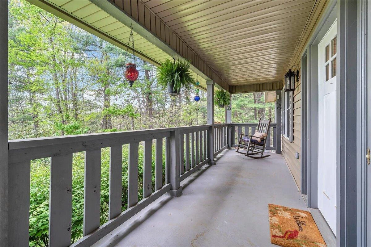 856 Ridge Mountain DR - Photo 3