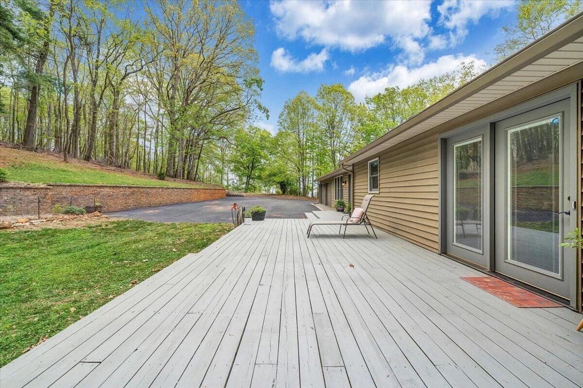 856 Ridge Mountain DR - Photo 54