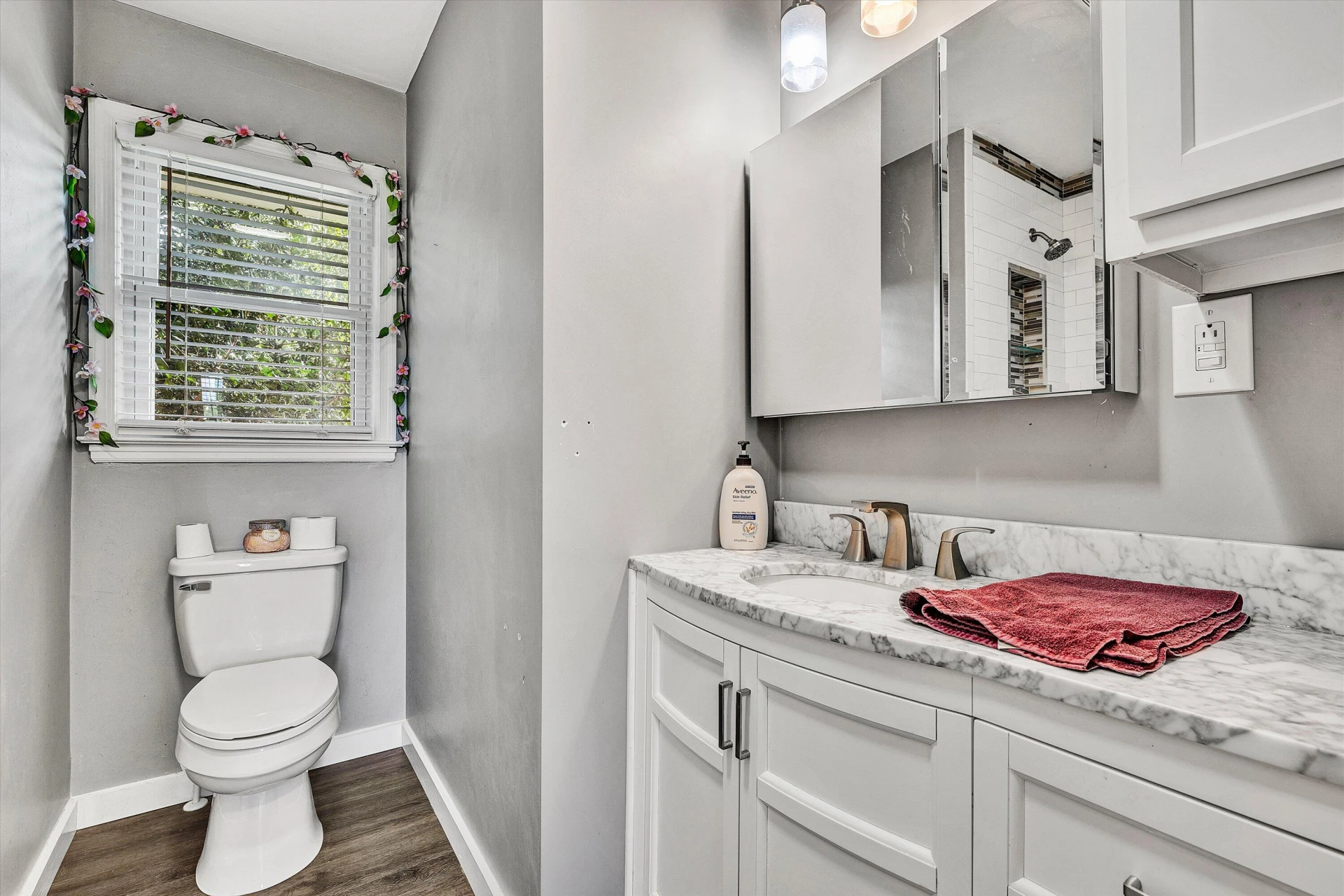 10640 Stewartsville RD - Photo 11