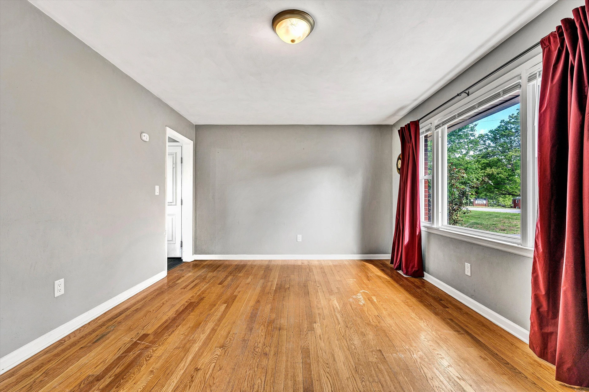 10640 Stewartsville RD - Photo 6