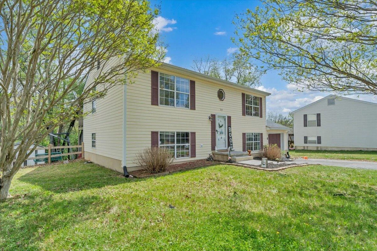 919 Bolejack BLVD - Photo 3