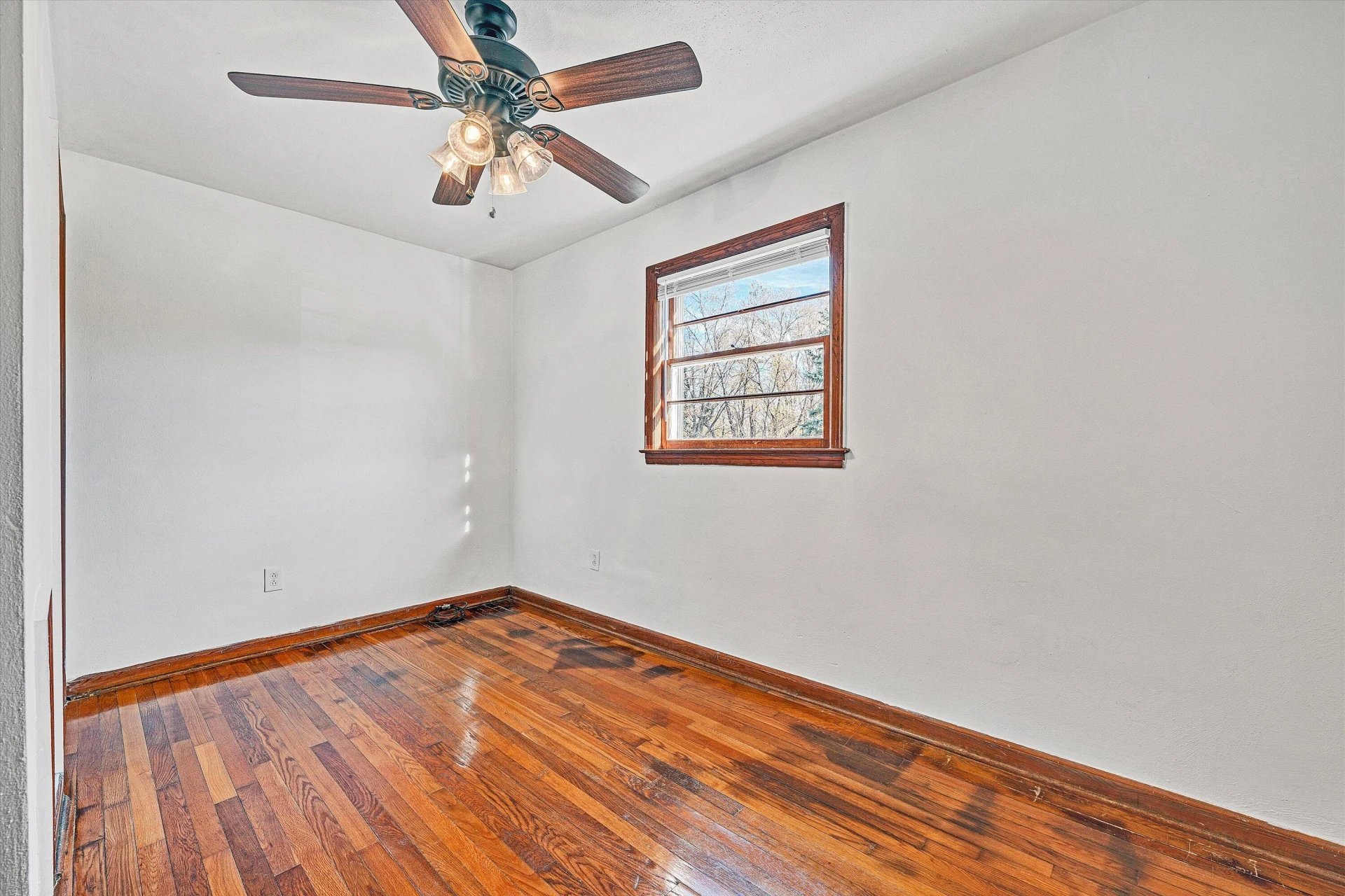 3203 Roundhill AVE NW - Photo 17