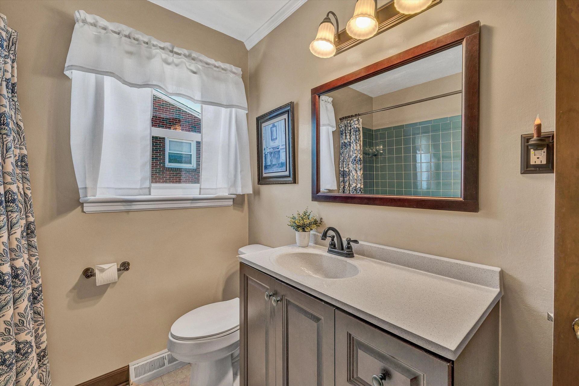 1313 Slemp ST - Photo 16