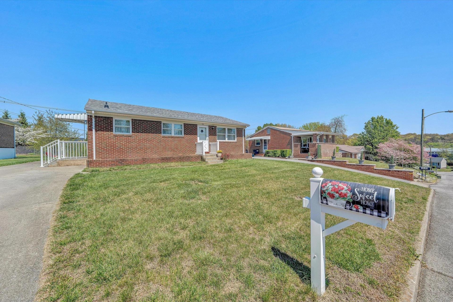 1313 Slemp ST - Photo 29