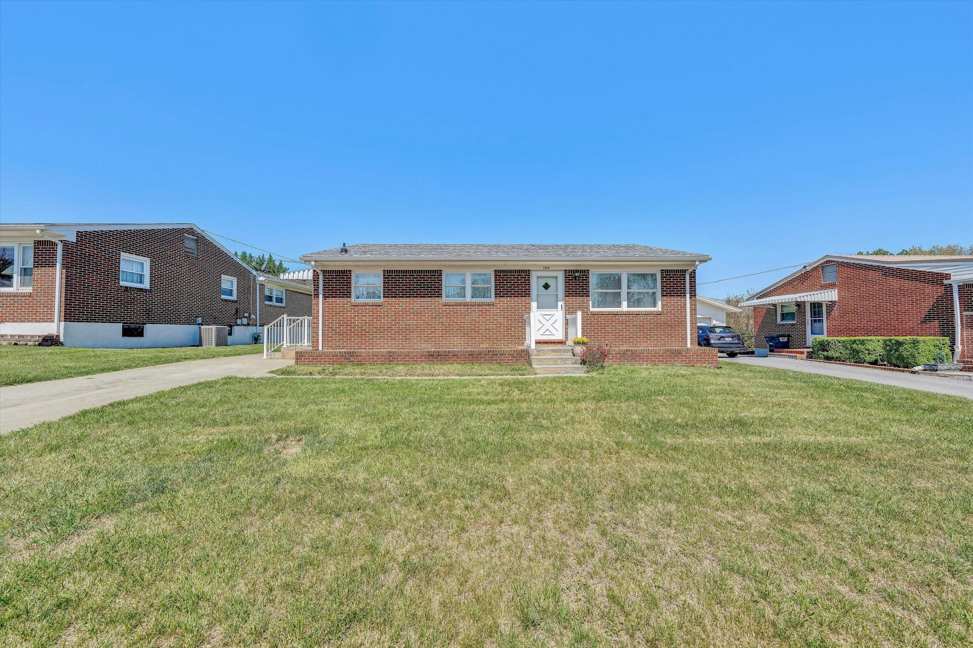 1313 Slemp ST - Photo 5