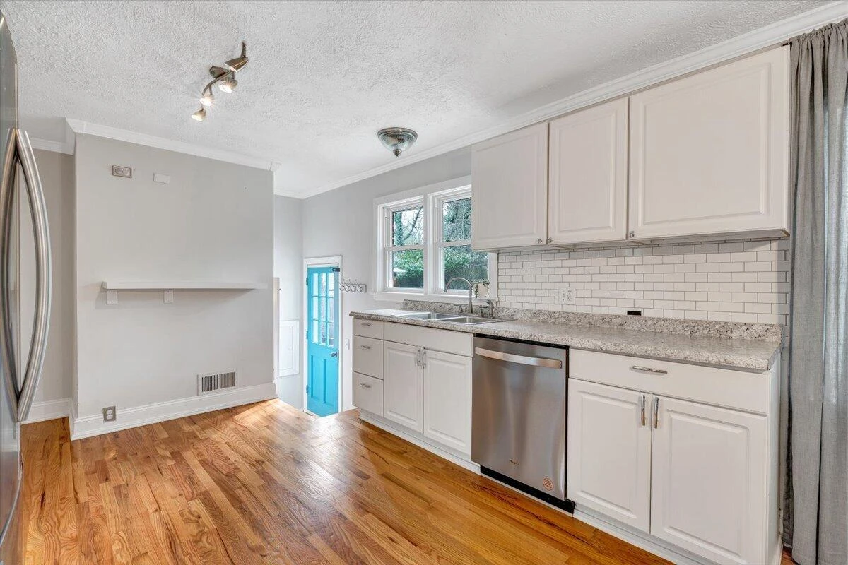 2508 Alberta AVE SW - Photo 15