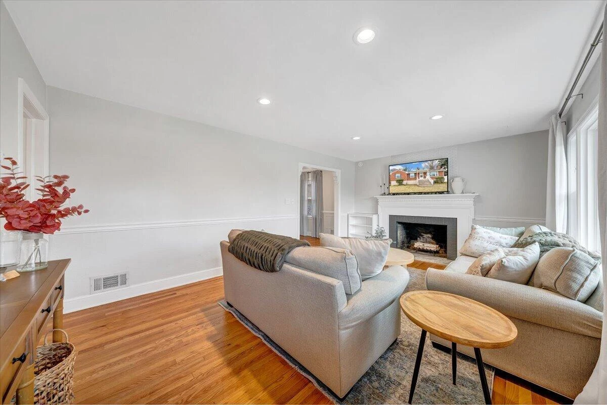 2508 Alberta AVE SW - Photo 4