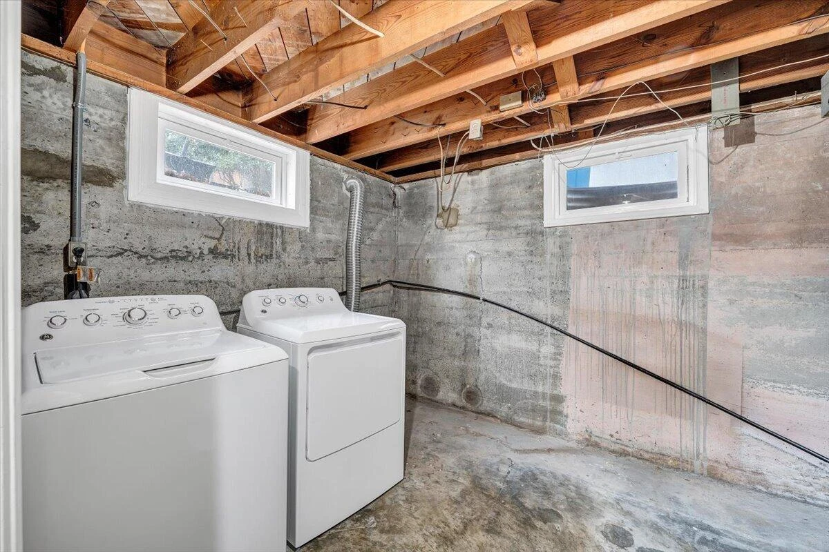 2508 Alberta AVE SW - Photo 40