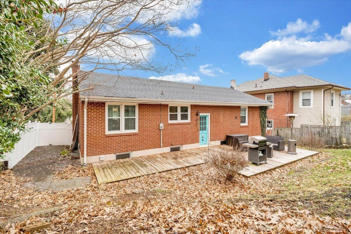 2508 Alberta AVE SW - Photo 48