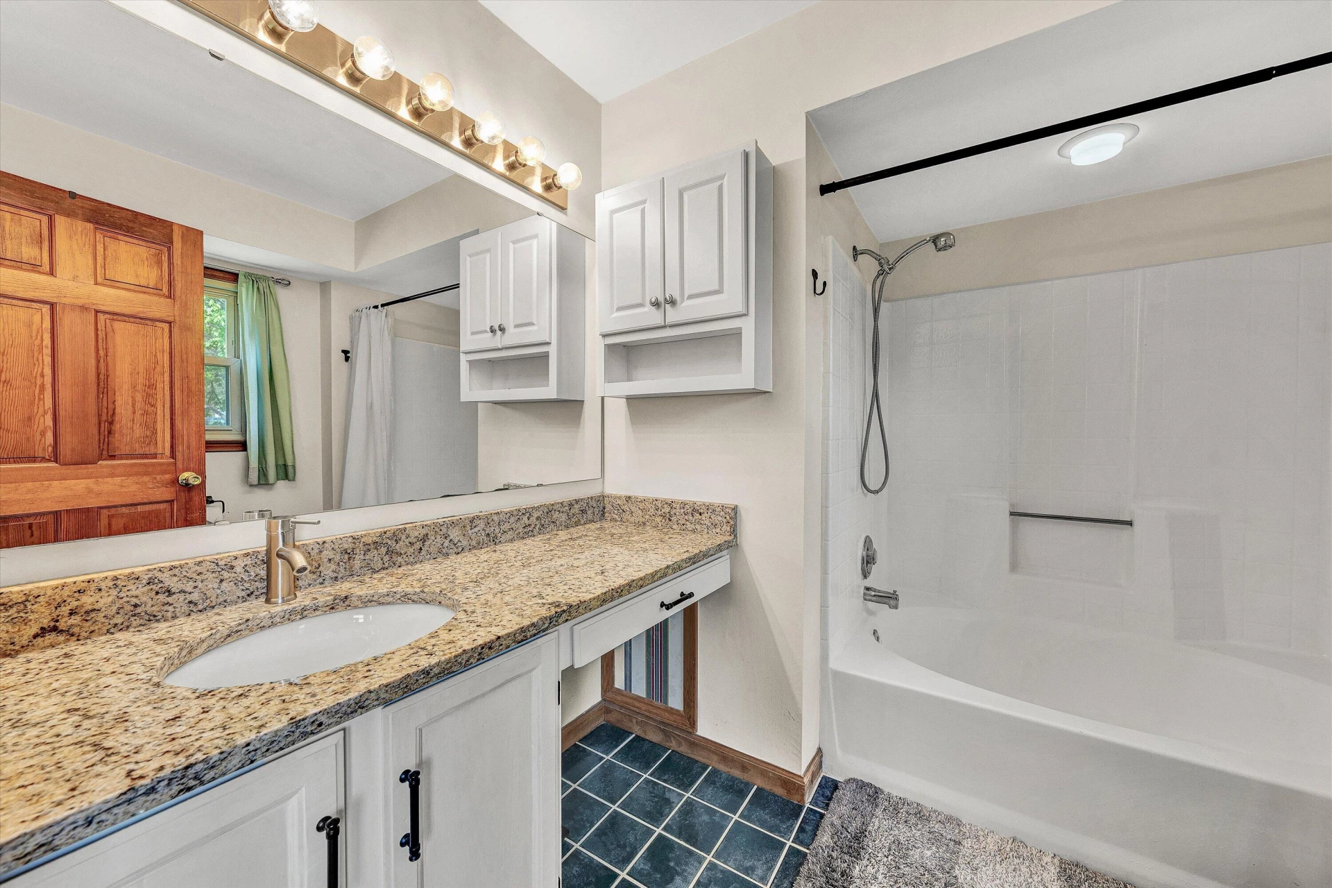 7835 Forest Edge DR - Photo 24