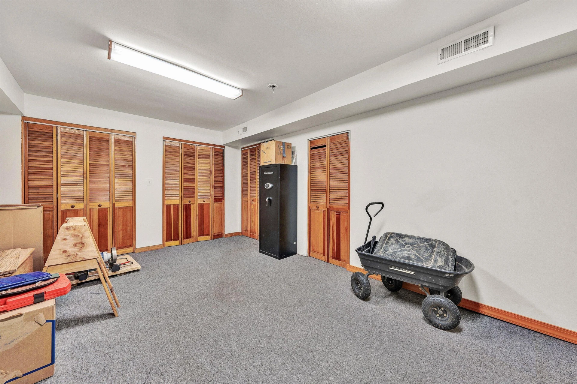 7835 Forest Edge DR - Photo 30