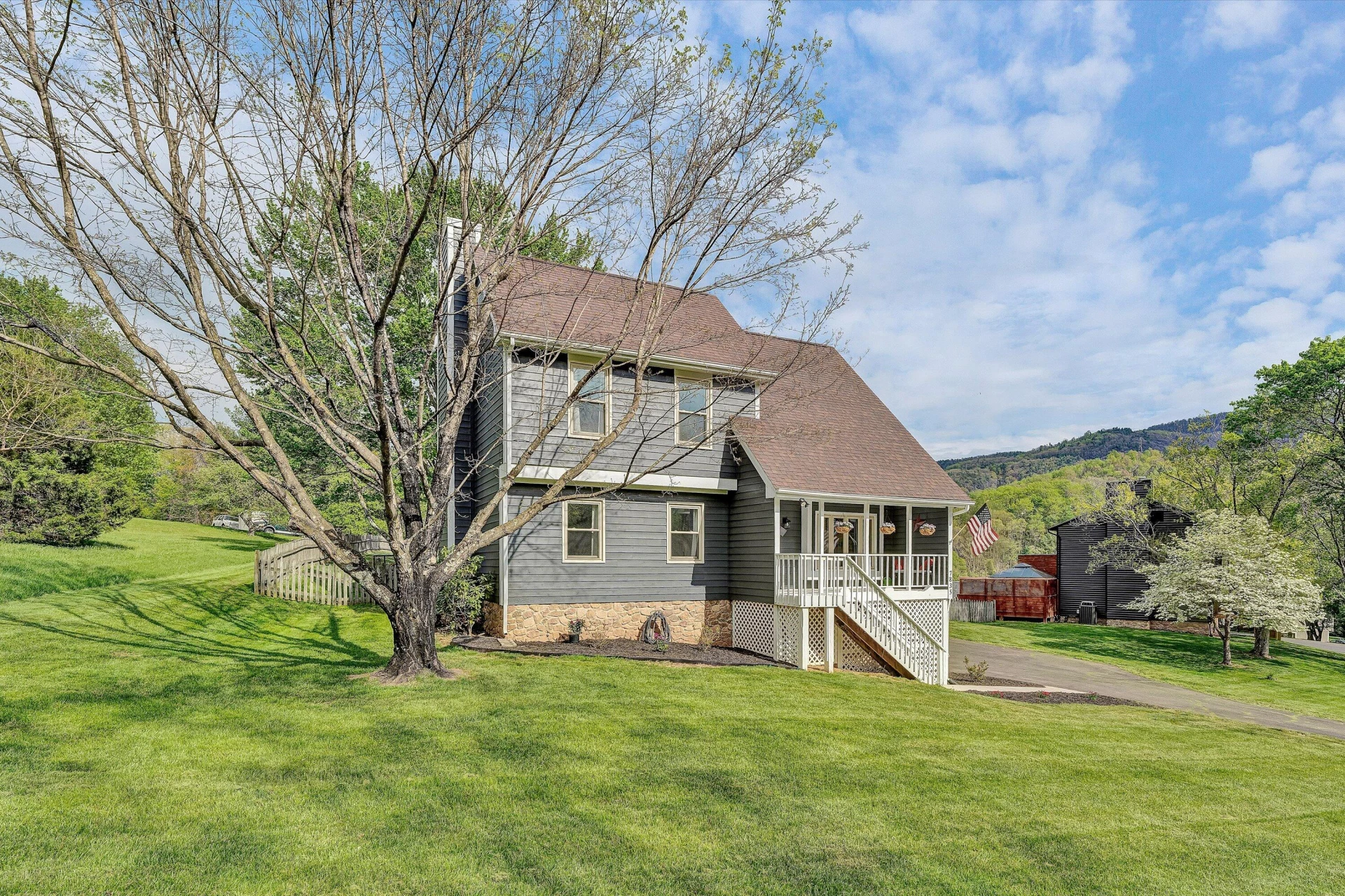 7835 Forest Edge DR - Photo 4