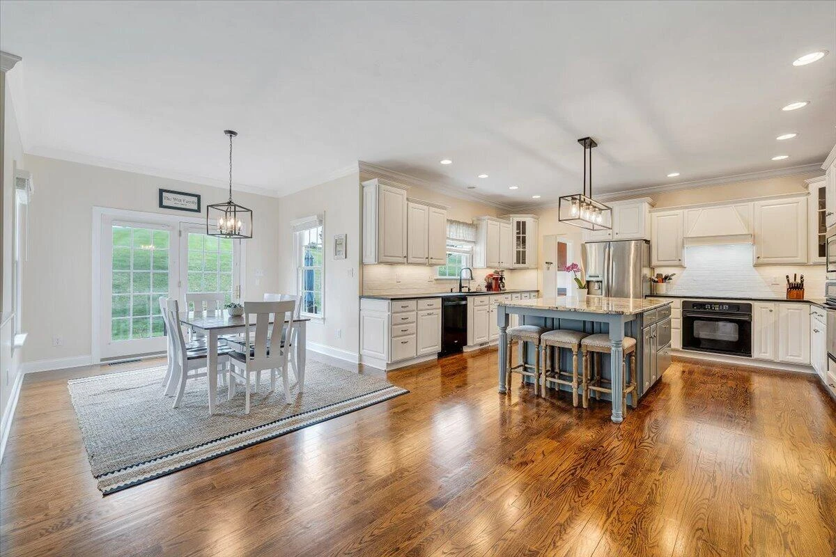 580 Scarlet DR - Photo 15