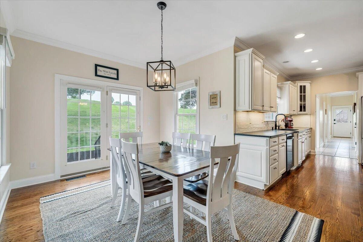 580 Scarlet DR - Photo 17