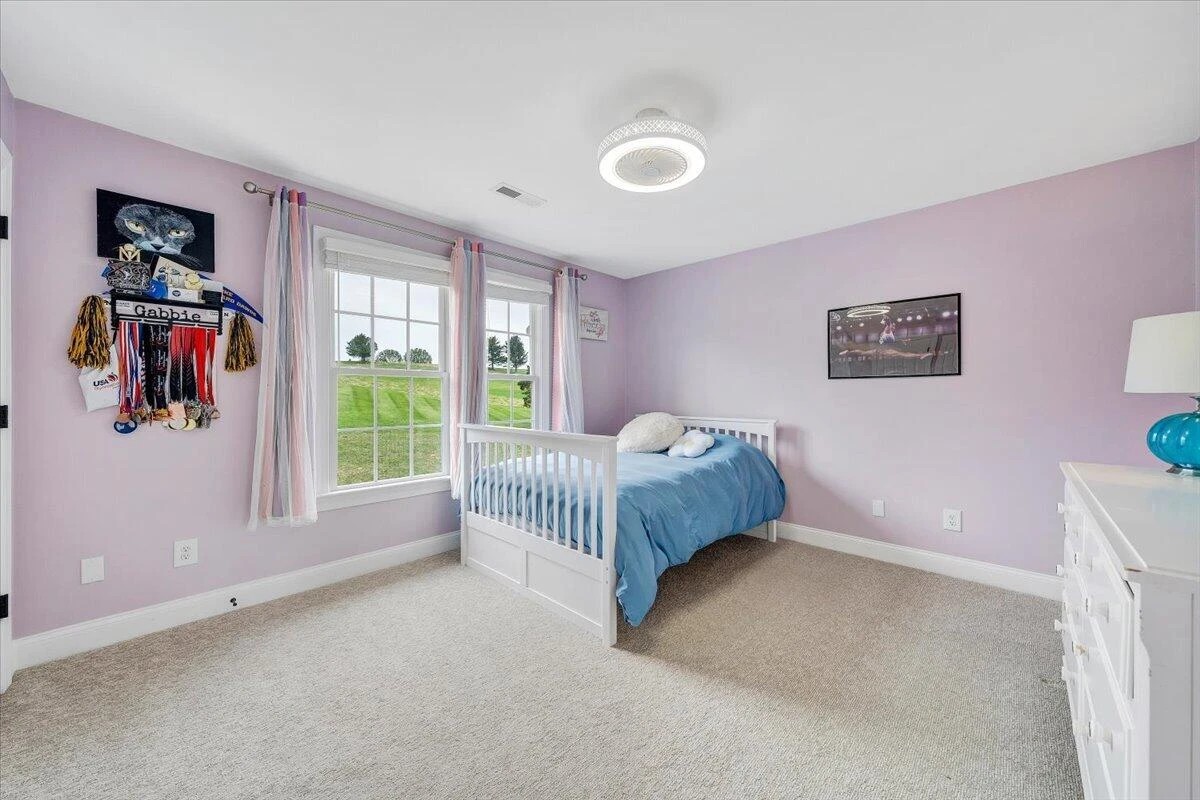 580 Scarlet DR - Photo 33