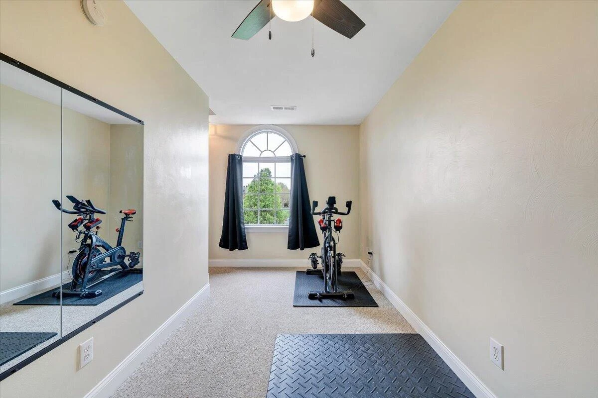 580 Scarlet DR - Photo 39