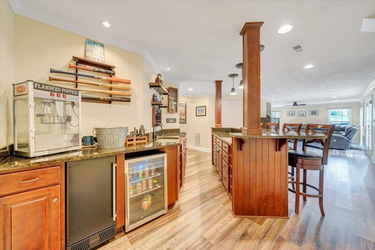 580 Scarlet DR - Photo 48