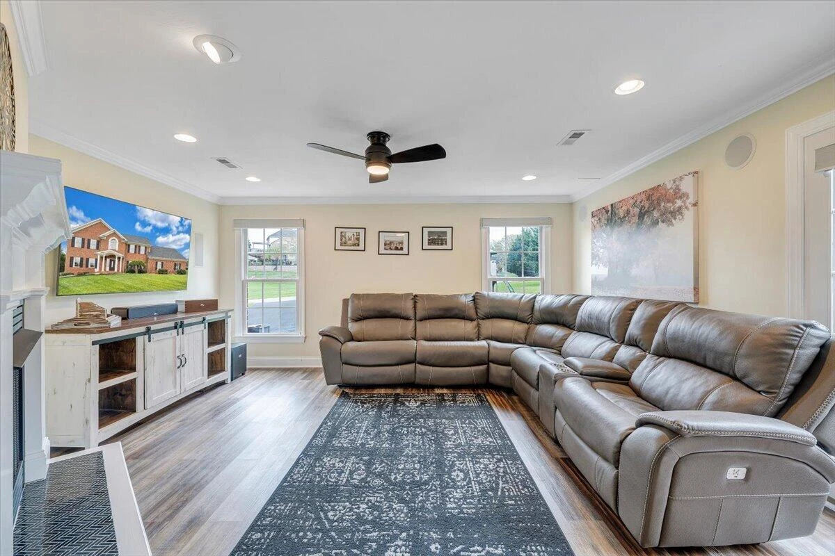 580 Scarlet DR - Photo 51