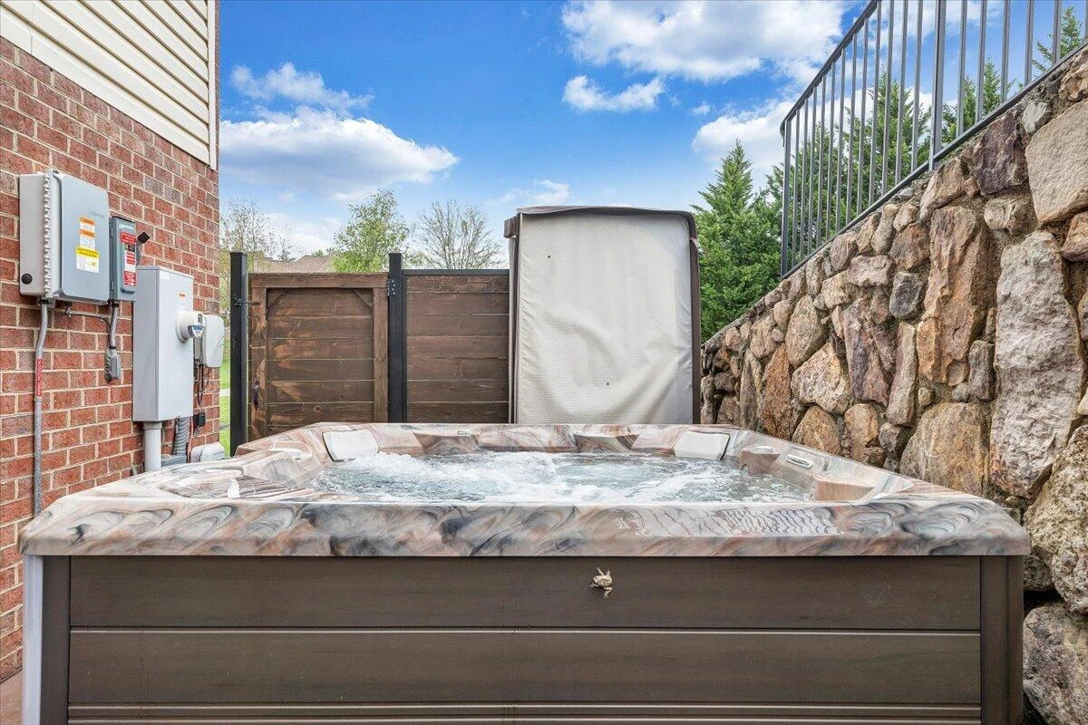 580 Scarlet DR - Photo 58