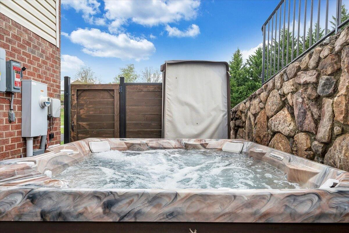 580 Scarlet DR - Photo 59