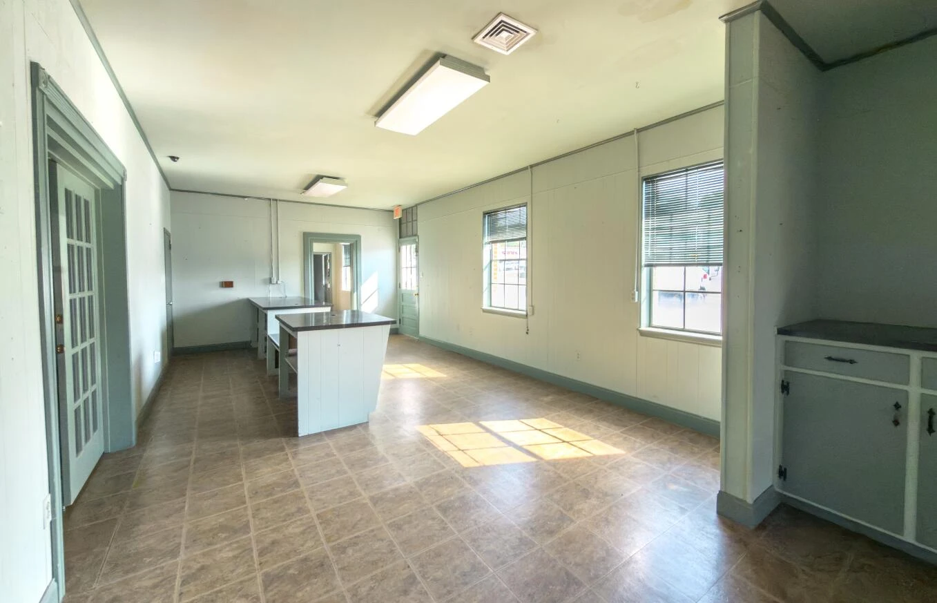 6704 Williamson RD - Photo 8