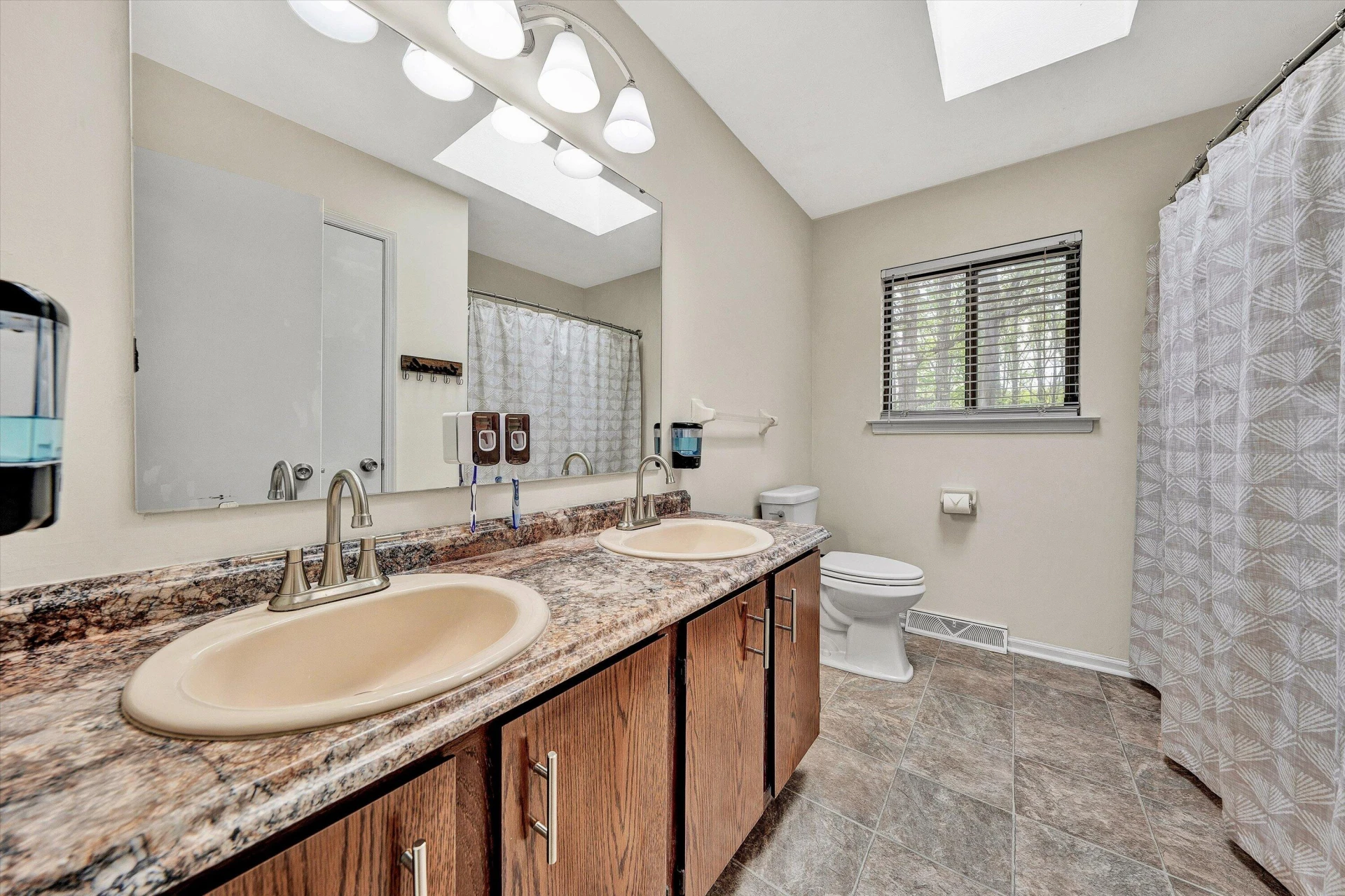 2176 Horn CIR - Photo 15