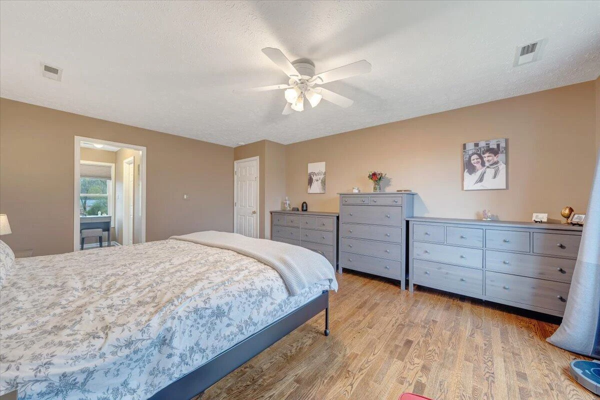 1111 Charmin DR - Photo 19