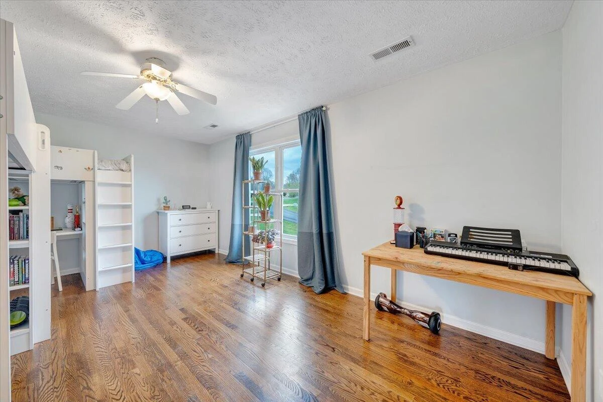 1111 Charmin DR - Photo 24