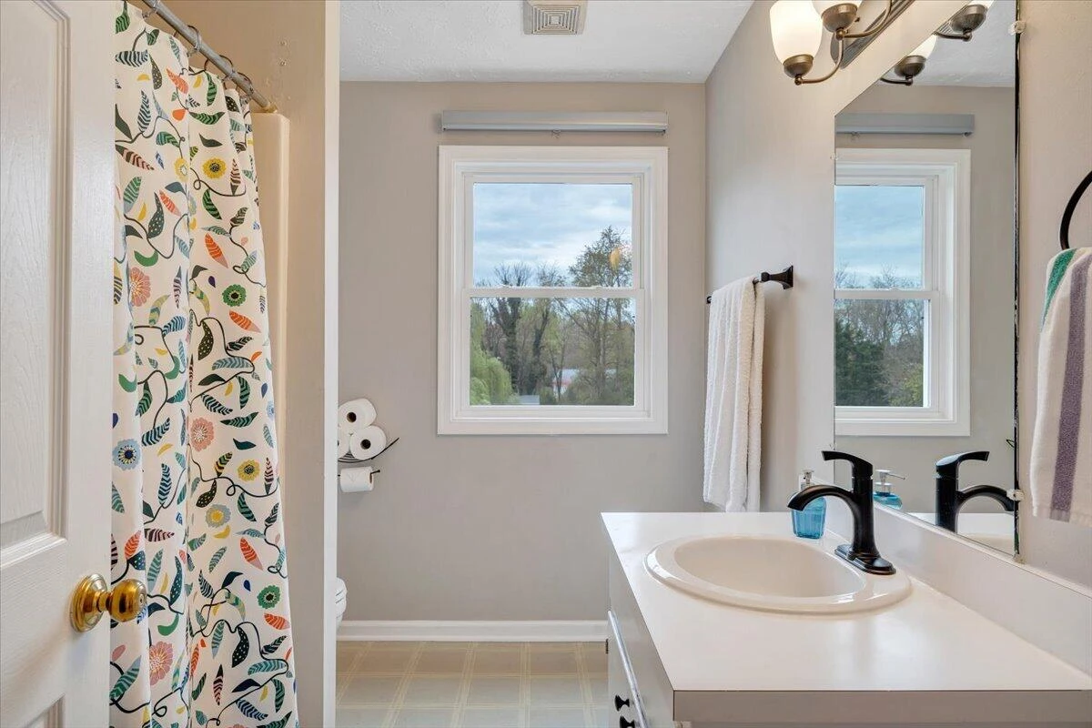 1111 Charmin DR - Photo 27