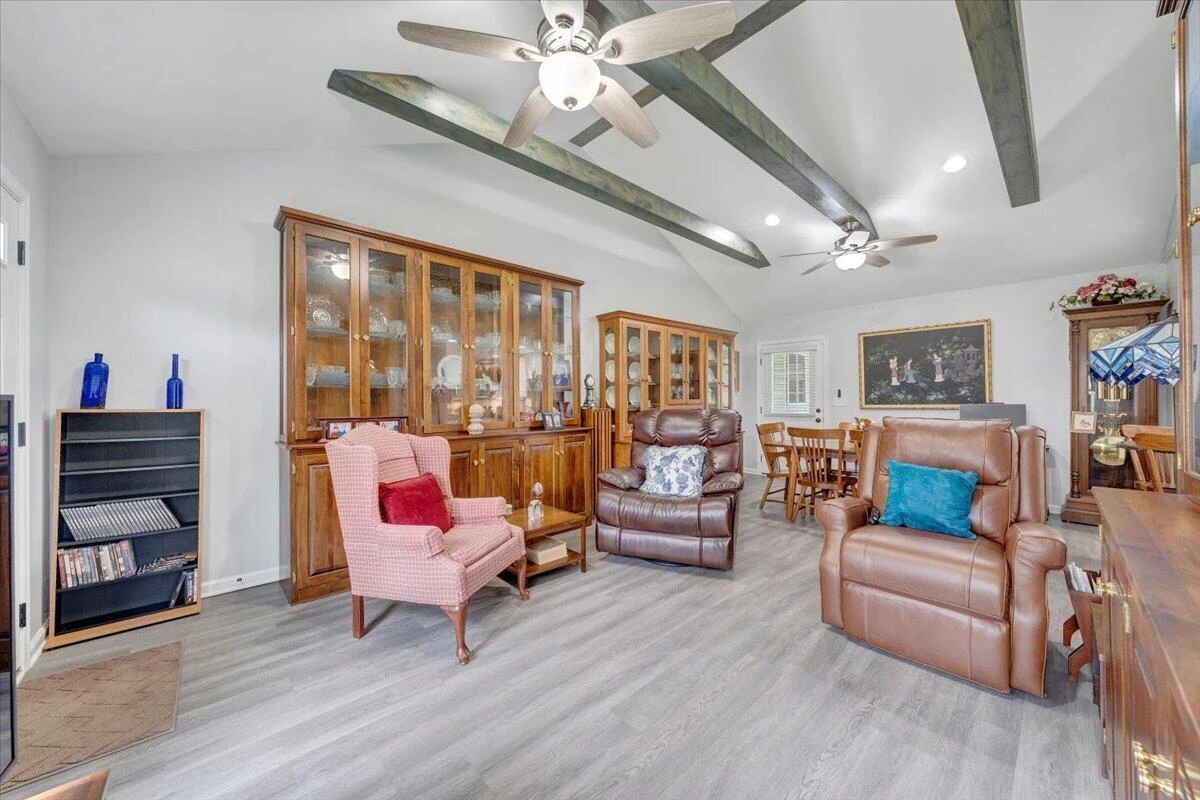 1111 Charmin DR - Photo 45