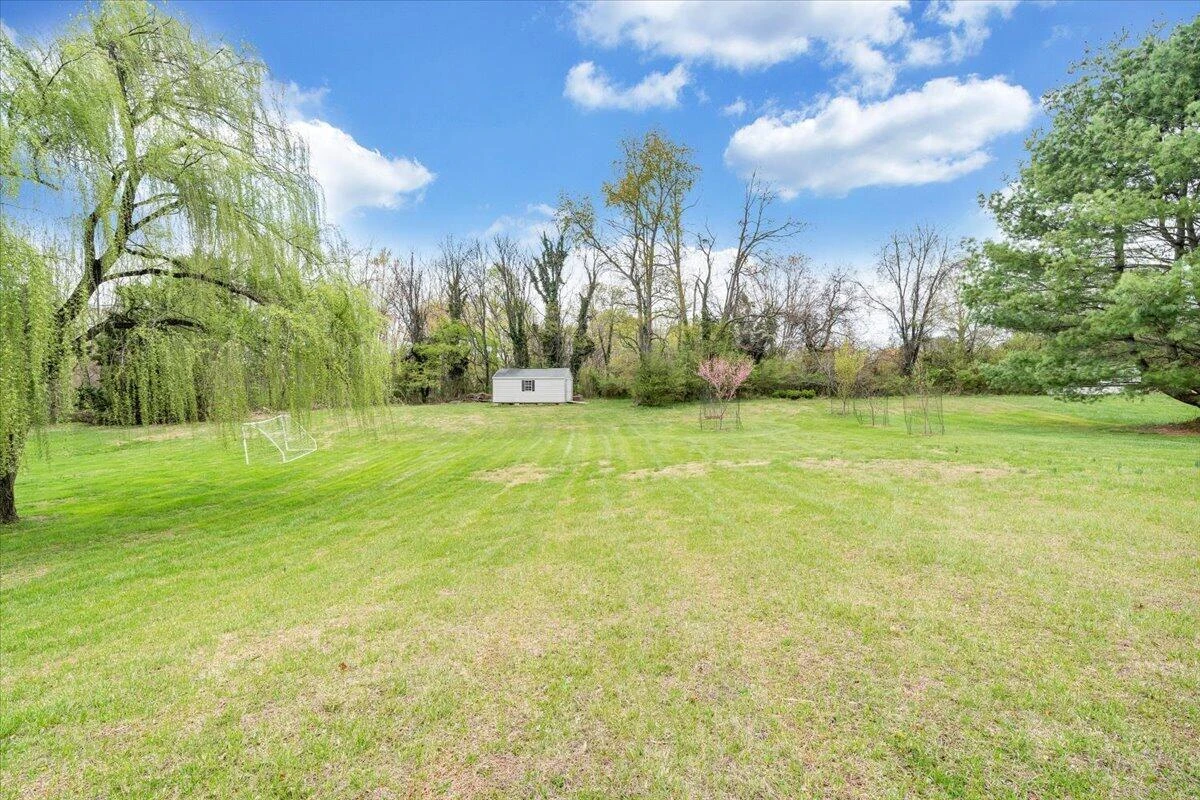 1111 Charmin DR - Photo 67