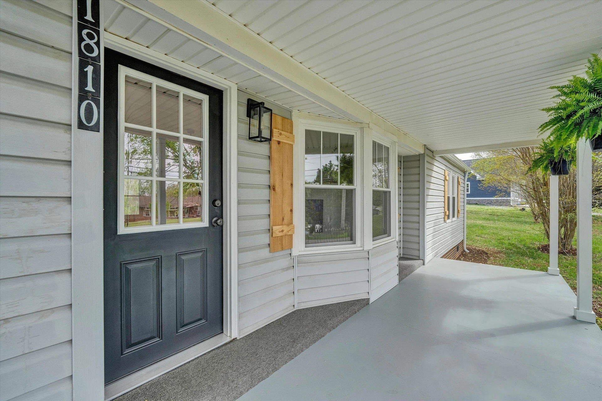 1810 SCUFFLING HILL RD - Photo 2
