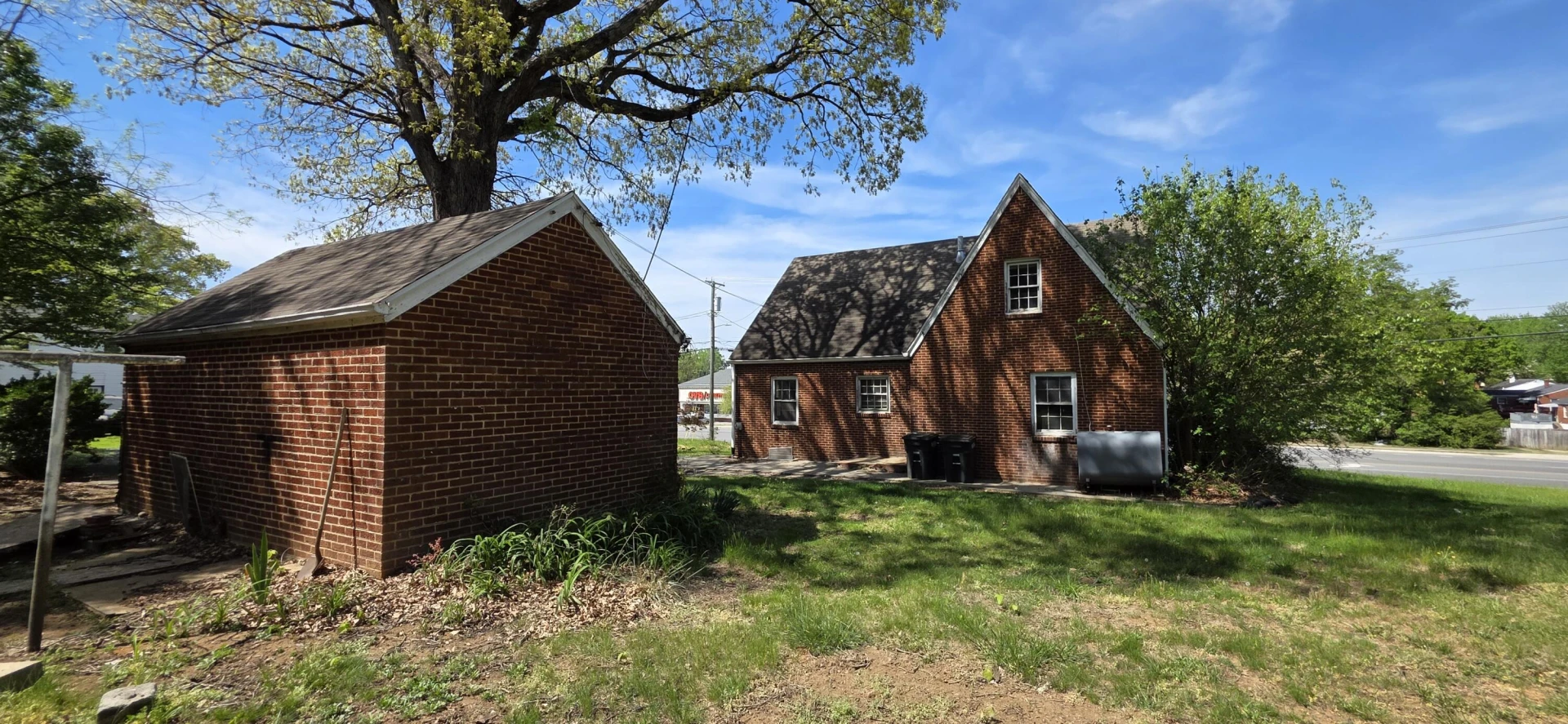 1037 Hardy RD - Photo 12