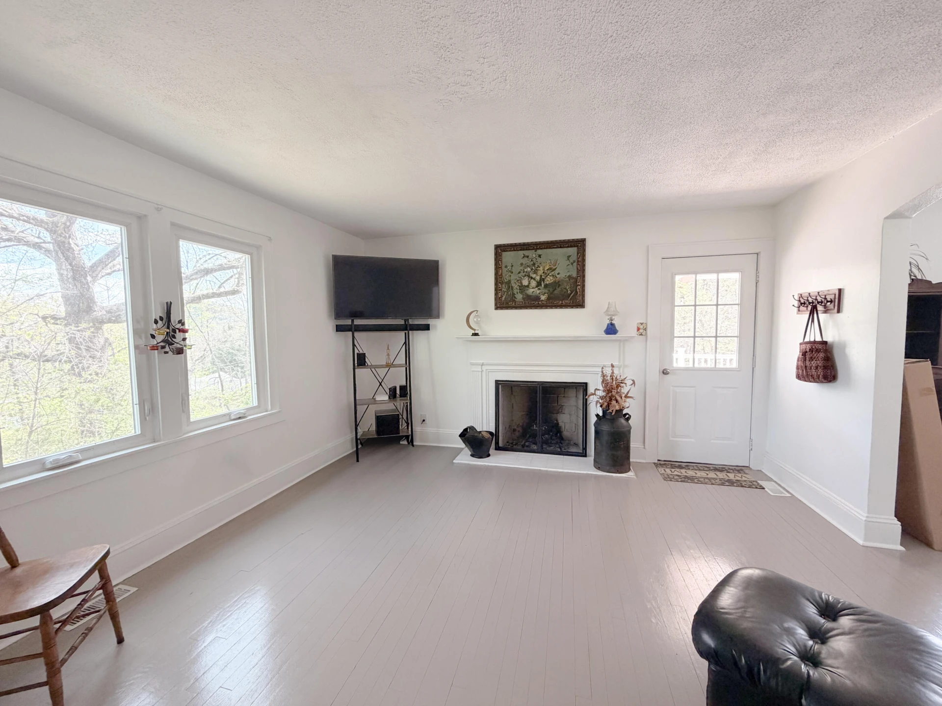102 6Th ST - Photo 11