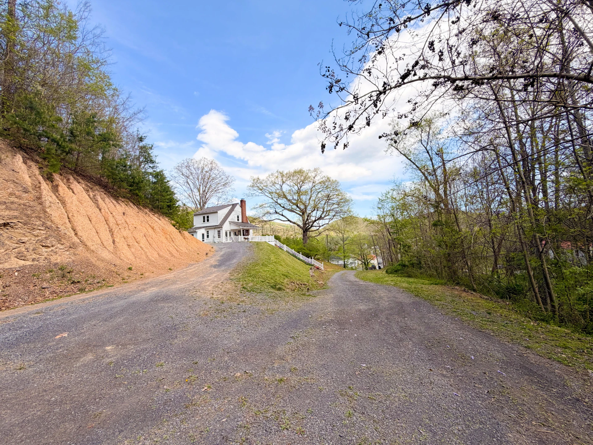 102 6Th ST - Photo 44