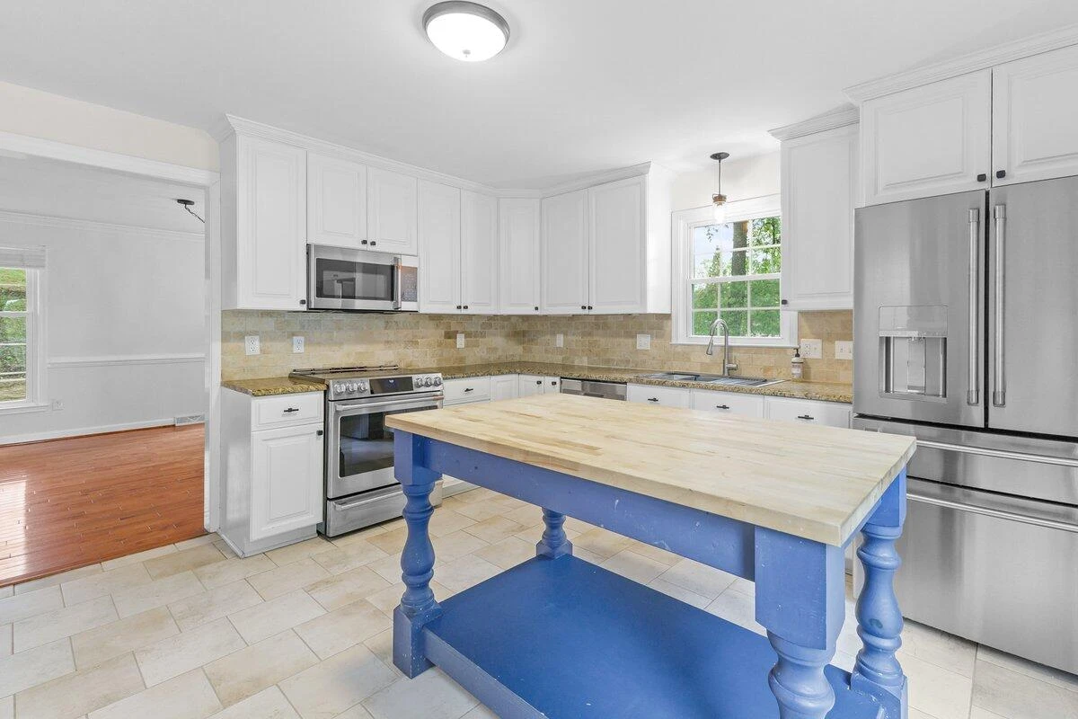 3557 Peakwood DR SW - Photo 18