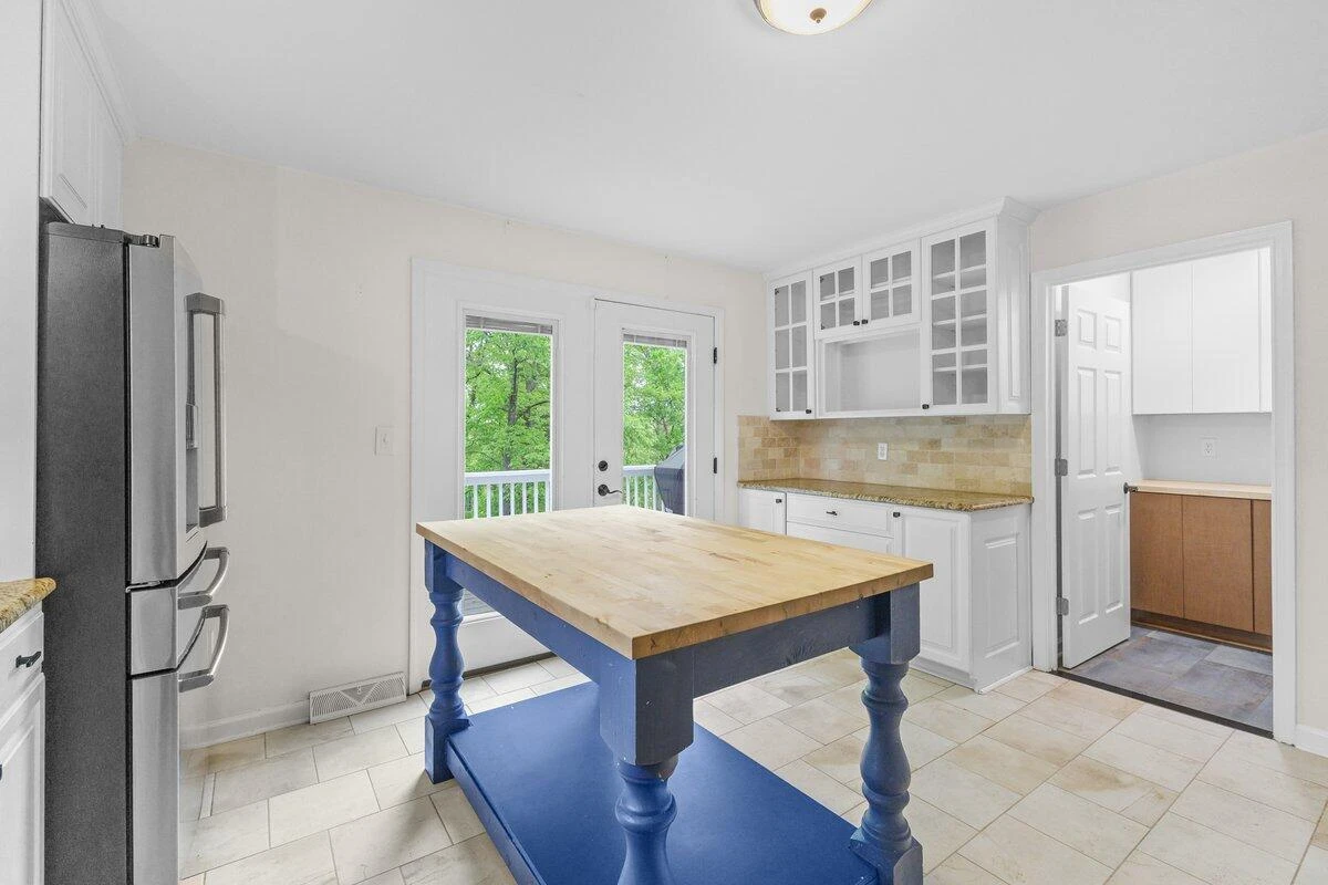 3557 Peakwood DR SW - Photo 20