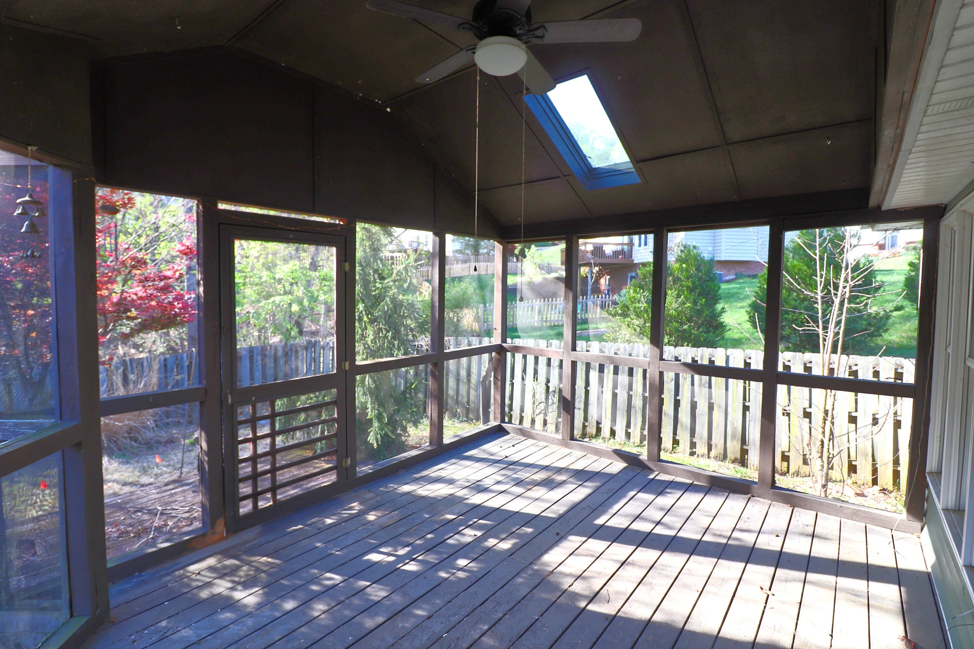 5630 Spring Meadow DR - Photo 4