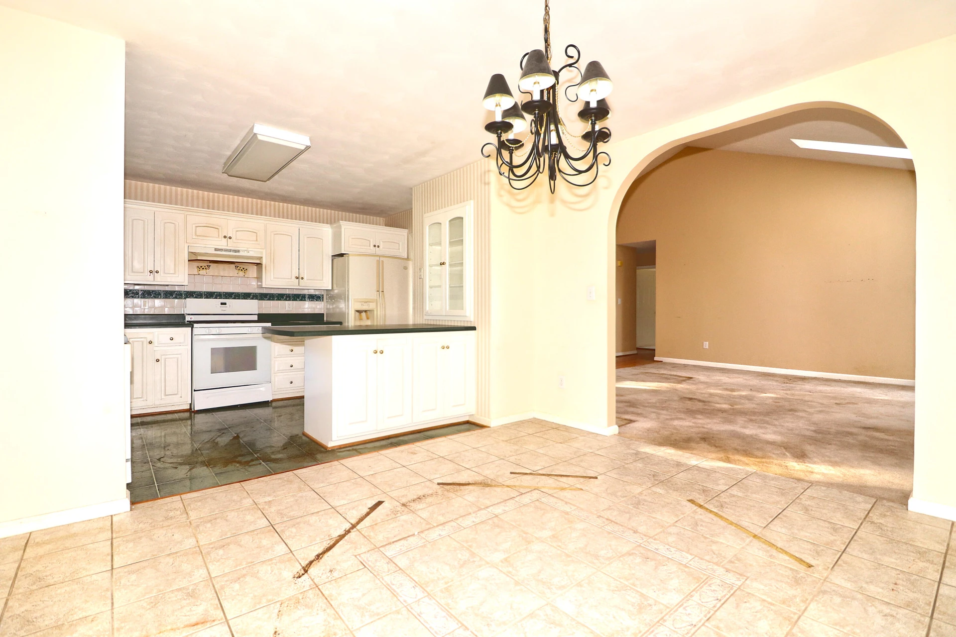 5630 Spring Meadow DR - Photo 7